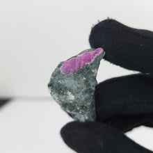 Load image into Gallery viewer, Ruby in Zoisite