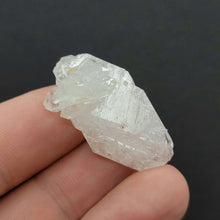 Load image into Gallery viewer, Arkansas Faden Quartz. Lot of 4 - The Crystal Connoisseurs
