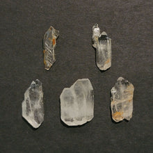 Load image into Gallery viewer, Arkansas Faden Quartz. x5 - The Crystal Connoisseurs
