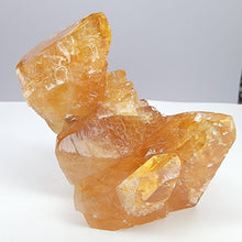 Load image into Gallery viewer, Calcite from Carthage, Tennessee. 85g.
