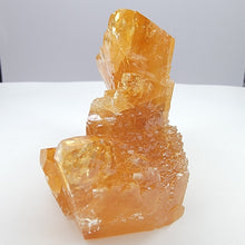 Load image into Gallery viewer, Calcite from Carthage, Tennessee. 85g.
