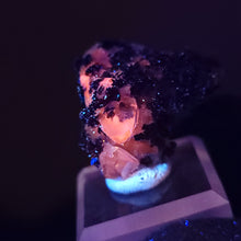 Load image into Gallery viewer, Calcite with Dendritic Native Copper from Mexico. 9g - UV Reactive Calcite with Dendritic Native Copper Inclusions. Locale: Zacatecas, Mexico. Weight: 9 grams. Dimensions: 25 x 25mm - The Crystal Connoisseurs
