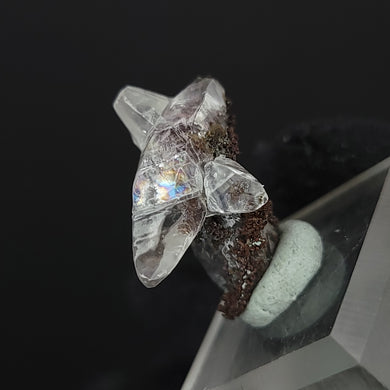 Calcite with Dendritic Native Copper from Mexico. 2.98g - UV Reactive Calcite with Dendritic Native Copper Inclusions. Locale: Zacatecas, Mexico. Weight: 2.98 grams. Dimensions: 21 x 20mm - The Crystal Connoisseurs