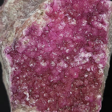 Load image into Gallery viewer, Cobalto Calcite. 462g - The Crystal Connoisseurs
