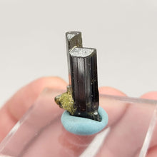 Load image into Gallery viewer, AAA DT Epidote Specimen. 3.45g - The Crystal Connoisseurs
