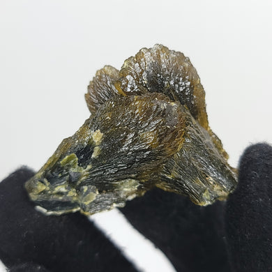 Lustrous Epidote Cluster. 25g. - The Crystal Connoisseurs