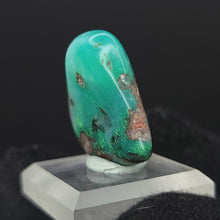 Load image into Gallery viewer, Gem Silica from Mexico. 6g - Locale: Mexico. Weight: 6.04 grams. Dimensions: 25 x 21 x 9mm - The Crystal Connoisseurs

