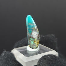 Load image into Gallery viewer, Gem Silica from Mexico. 2g - Locale: Mexico. Weight: 2.18 grams. Dimensions: 24 x 14 x 4.5mm - The Crystal Connoisseurs
