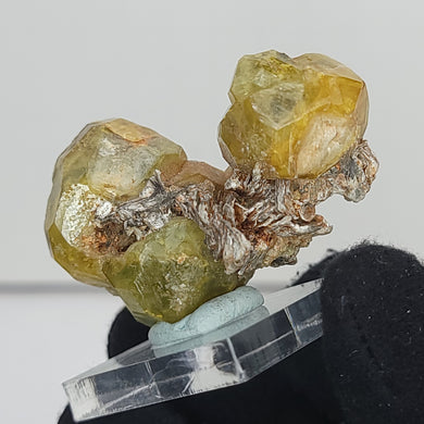 Garnet var. Grandite. (Mali Garnet) - The Crystal Connoisseurs