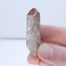 Load image into Gallery viewer, Hematite Quartz. 18.7g - The Crystal Connoisseurs
