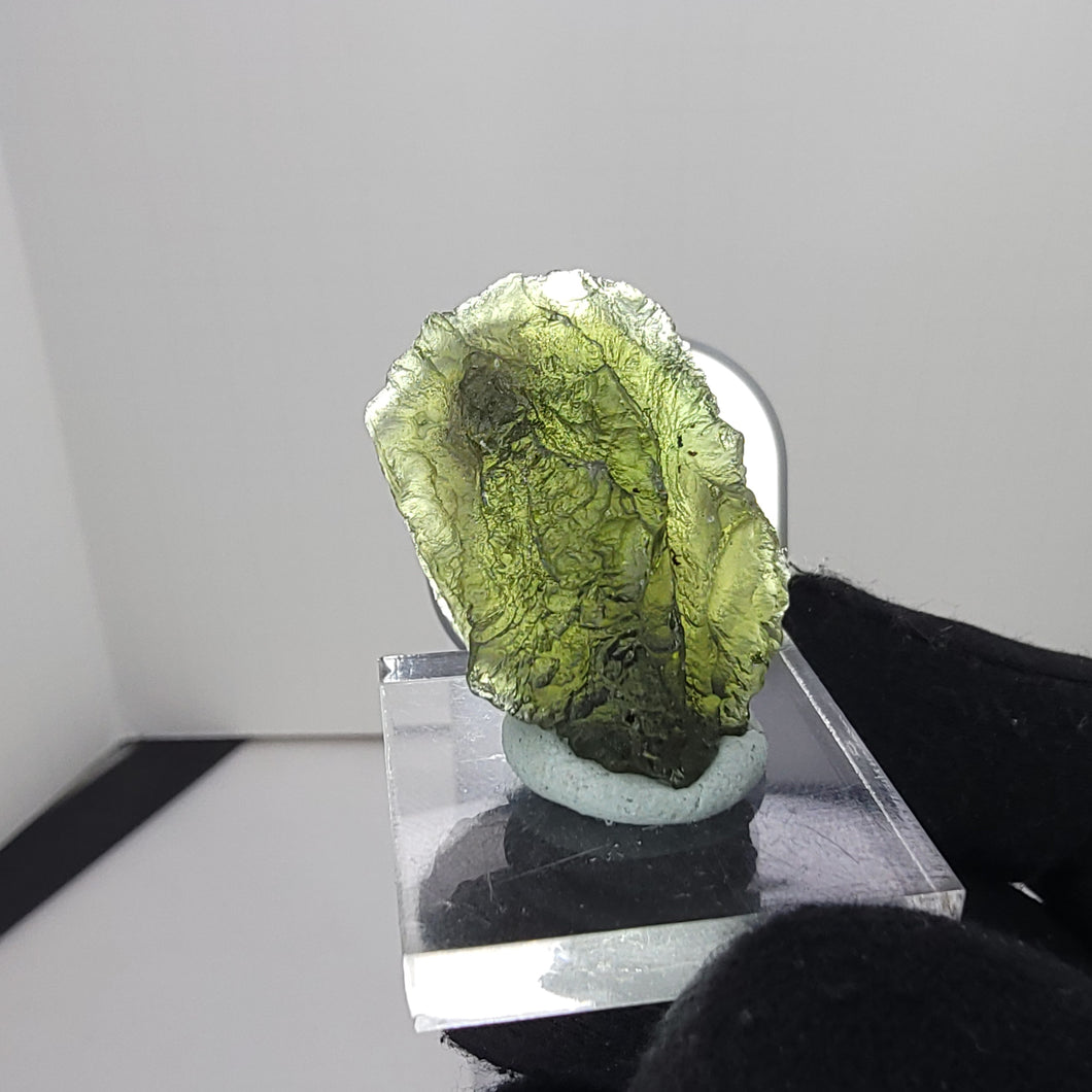 Moldavite. 9g - The Crystal Connoisseurs