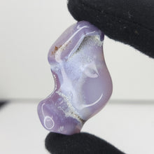 Load image into Gallery viewer, Purple Chalcedony from Sheeps Crossing, AZ. 16g. - The Crystal Connoisseurs
