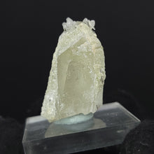 Load image into Gallery viewer, Quartz with Calcite. 10g - The Crystal Connoisseurs
