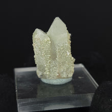 Load image into Gallery viewer, Quartz with Calcite. 5g - The Crystal Connoisseurs
