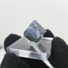 Load image into Gallery viewer, Rainbow Magnetite. 8g

