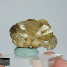 Load image into Gallery viewer, Sphene / Titanite from Pakistan. 15g
