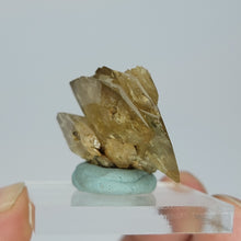 Load image into Gallery viewer, Sphene / Titanite from Pakistan. 15g
