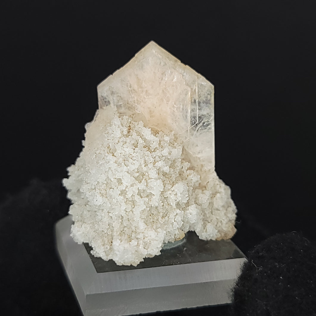 Stilbite Specimen from India. - Locale: India. Weight: 8.65 grams. Dimensions: 27mm x 26mm - The Crystal Connoisseurs