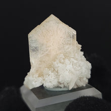 Load image into Gallery viewer, Stilbite Specimen from India. - Locale: India. Weight: 8.65 grams. Dimensions: 27mm x 26mm - The Crystal Connoisseurs
