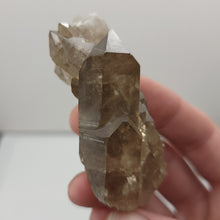 Load image into Gallery viewer, Swiss Quartz. 78g - The Crystal Connoisseurs
