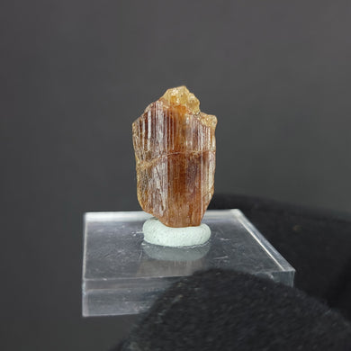 Winchite Specimen. 2.9g - The Crystal Connoisseurs